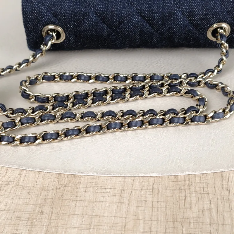 Chanel Crossbody Bag Navy One Size 17 × 8 × 13.5 cm — detail view 13 of 14