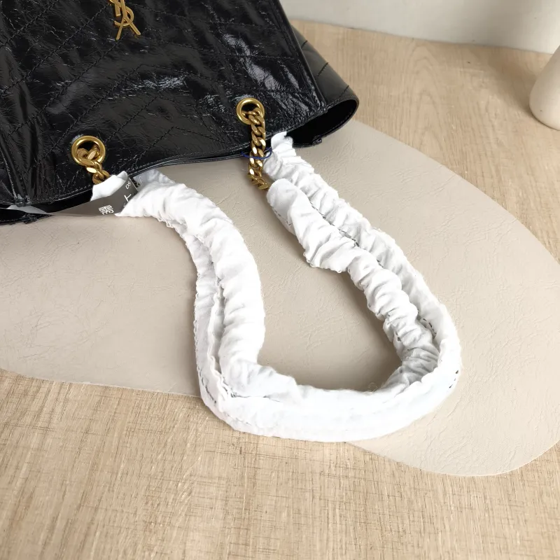 SAINT LAURENT Shoulder Bag Niki Shopping Tote Black Calfskin Small 25 × 10 × 19 cm — detail view 3 of 12