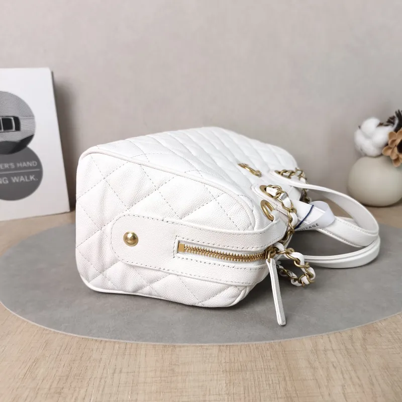Chanel Crossbody Bag Bowling Bag White Gold Grained Calfskin One Size32 × 13 × 16 cm — detail view 9 of 13