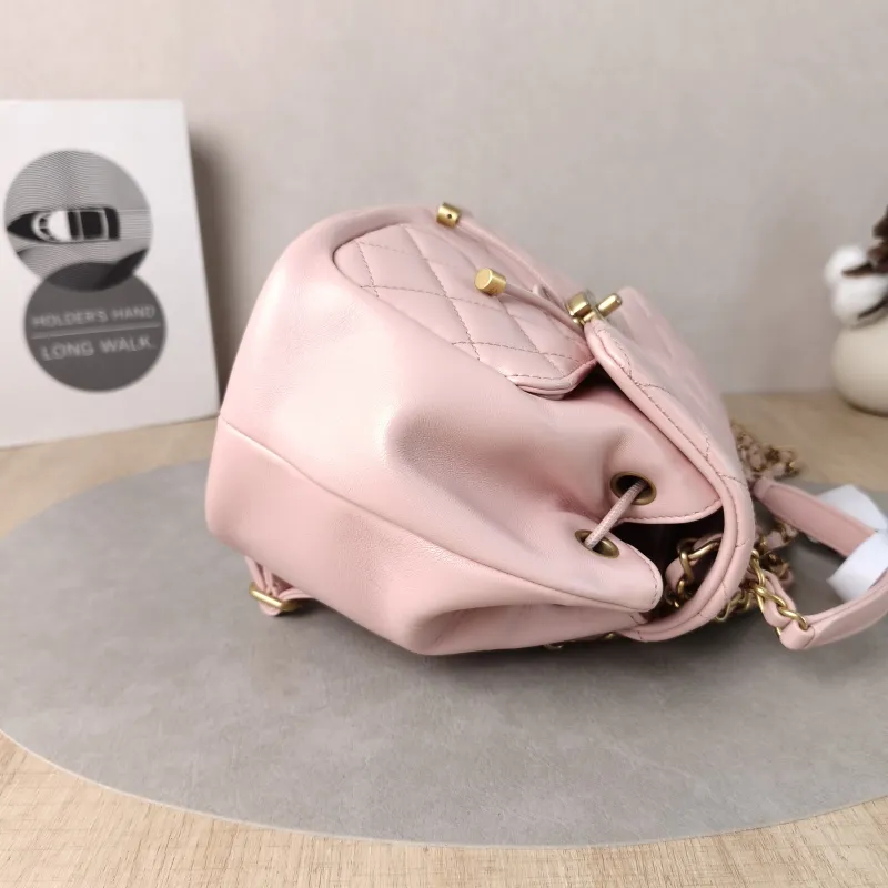 Chanel Crossbody Bag23k Backpack Pink Lambskin One Size20 × 12 × 23 cm — detail view 13 of 14