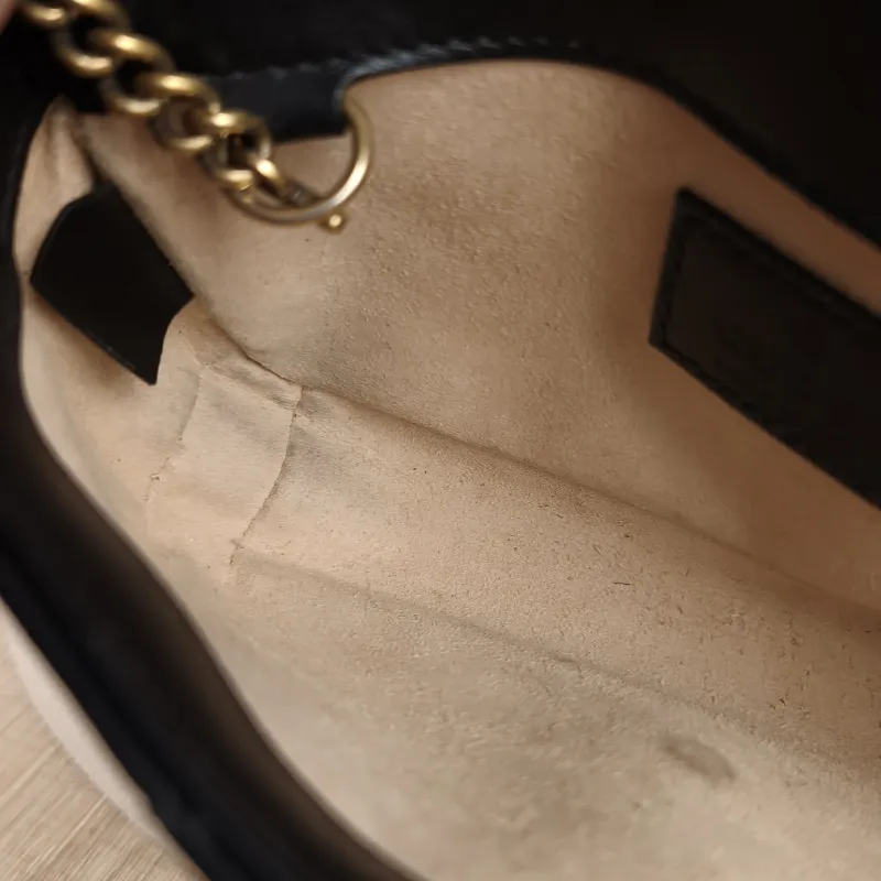 GUCCI Crossbody Bag GG Marmont Mini Marmont Mini Black Calfskin Mini 16.5 × 4.5 × 9.5 cm — detail view 3 of 11