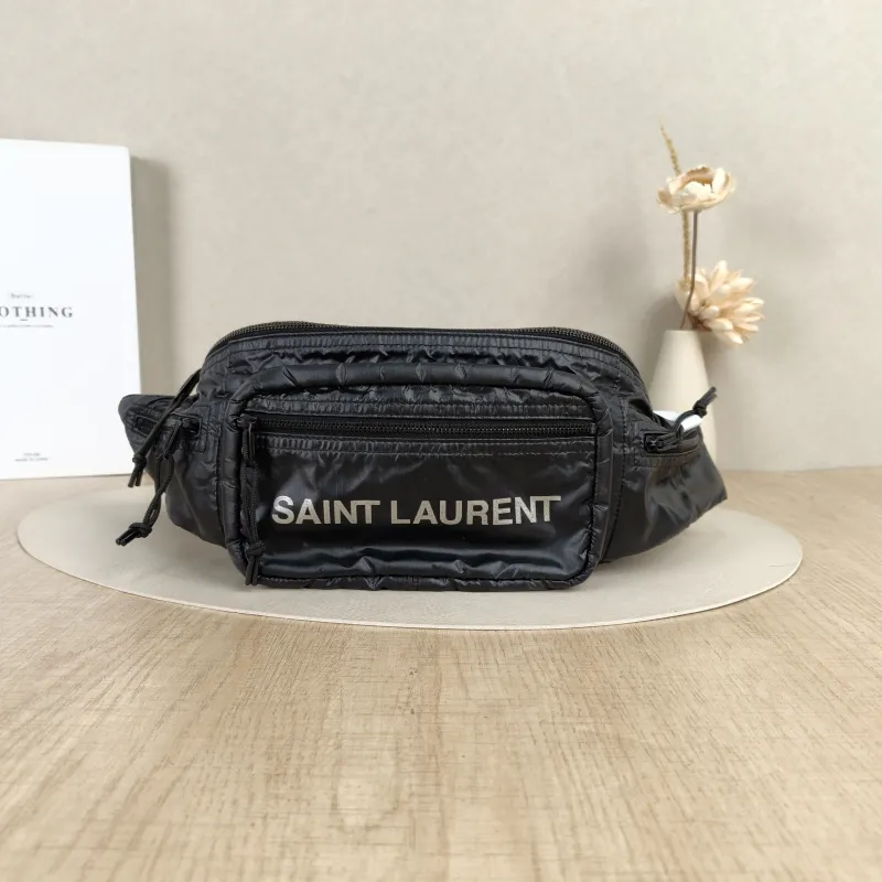 SAINT LAURENT Belt Bag NUXX Black Nylon One Size25 × 9 × 17 cm