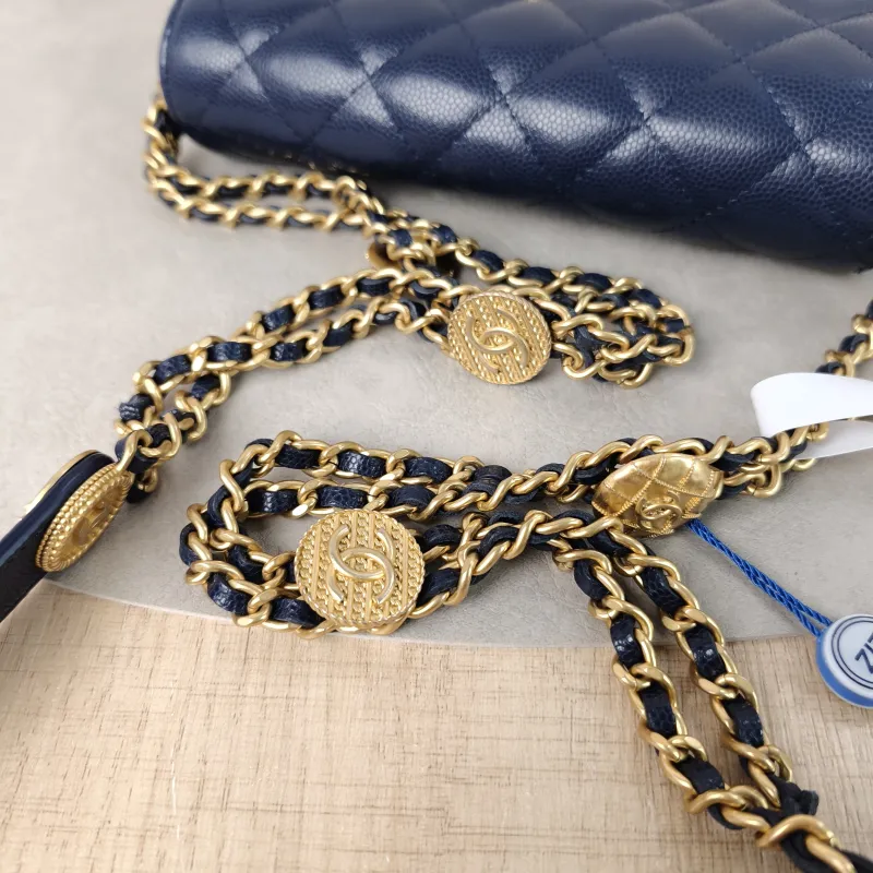Chanel Crossbody Bagcf Crossbody Bag Blue Grained Calfskin One Size17.5 × 4 × 10 cm — detail view 7 of 12