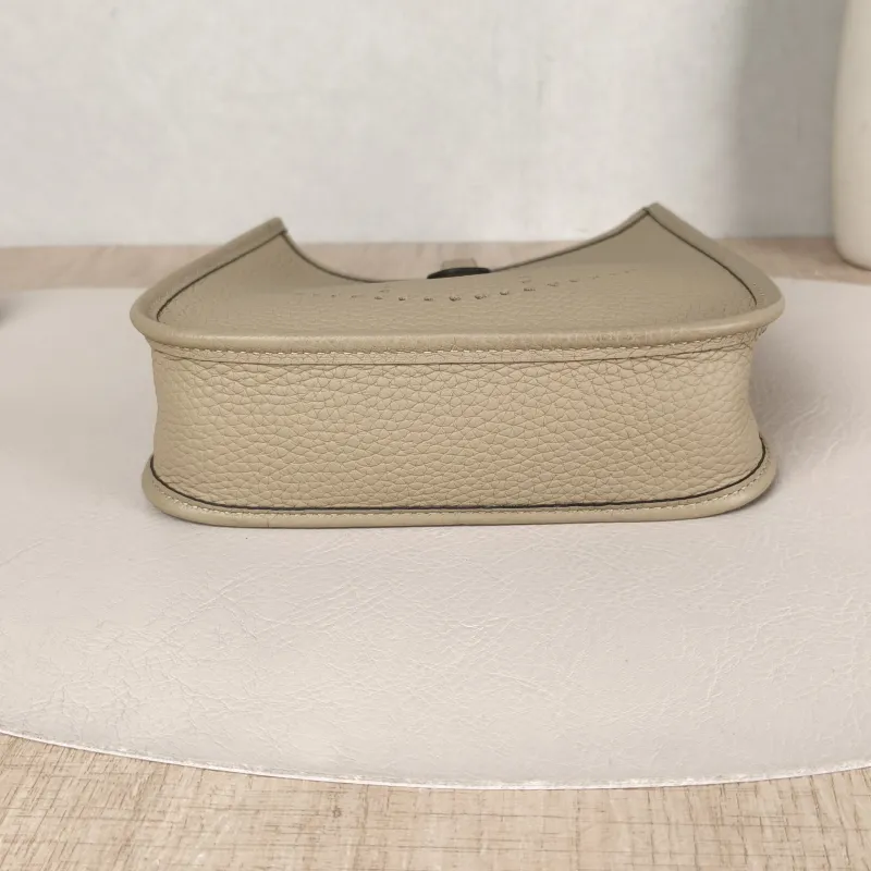 Hermès Crossbody Bag Evelyne Mini 16 Mini 16 S2 TC Calfskin Mini 17 × 5.5 × 18 cm K — cover view 2 of 6