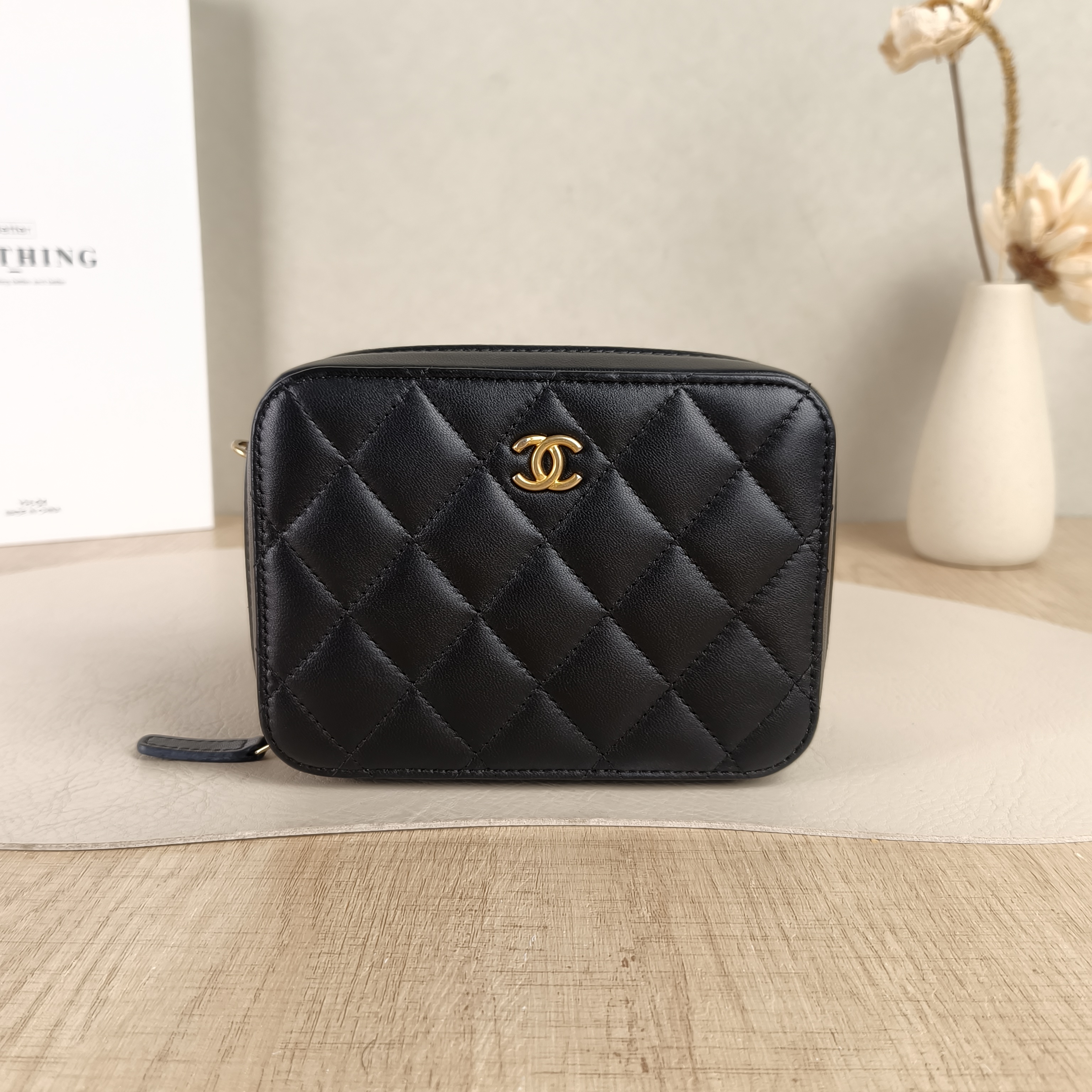 Chanel Crossbody Bag Camera Bag Black Lambskin One Size15 × 6 × 10 cm