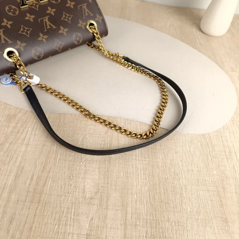 Louis Vuitton Crossbody Bag Passy Messenger Bag Monogram PVC Small 23 × 9 × 17 cm — detail view 6 of 13