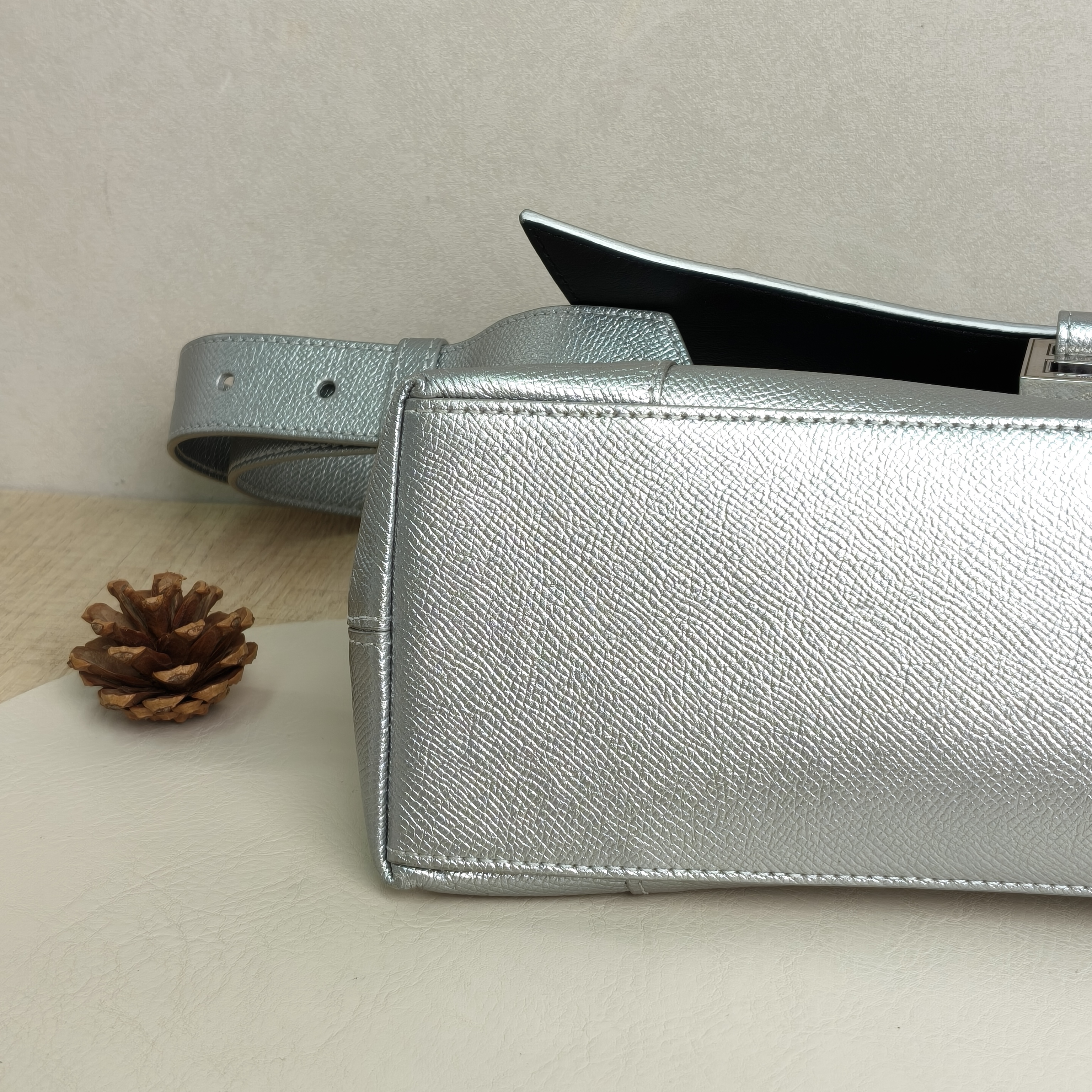 BALENCIAGA downtown Small Silver Calfskin · Shoulder Strap · 30 × 10 × 17 cm — cover view 6 of 11