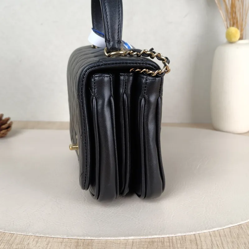 Chanel Crossbody Bag Top Handle Crossbody Bag Black Calfskin 16 × 8.5 × 13 cm 25 — detail view 6 of 14