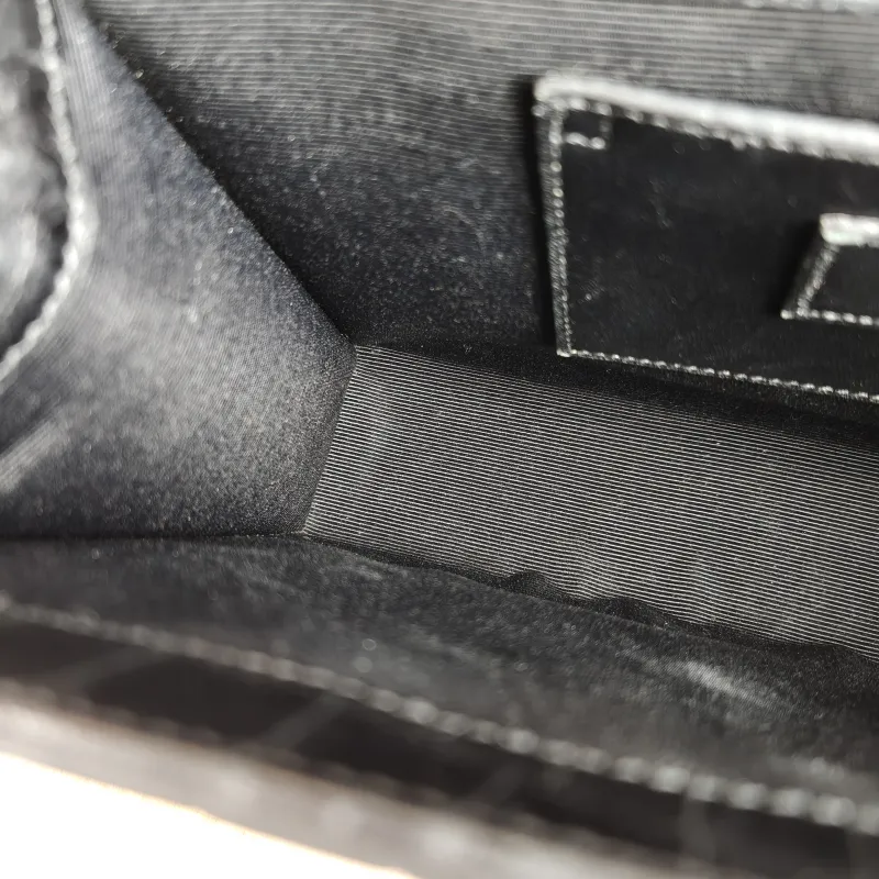 SAINT LAURENT Crossbody Bag KATE Edition Black Calfskin Medium 24 × 5.5 × 14.5 cm — detail view 3 of 10
