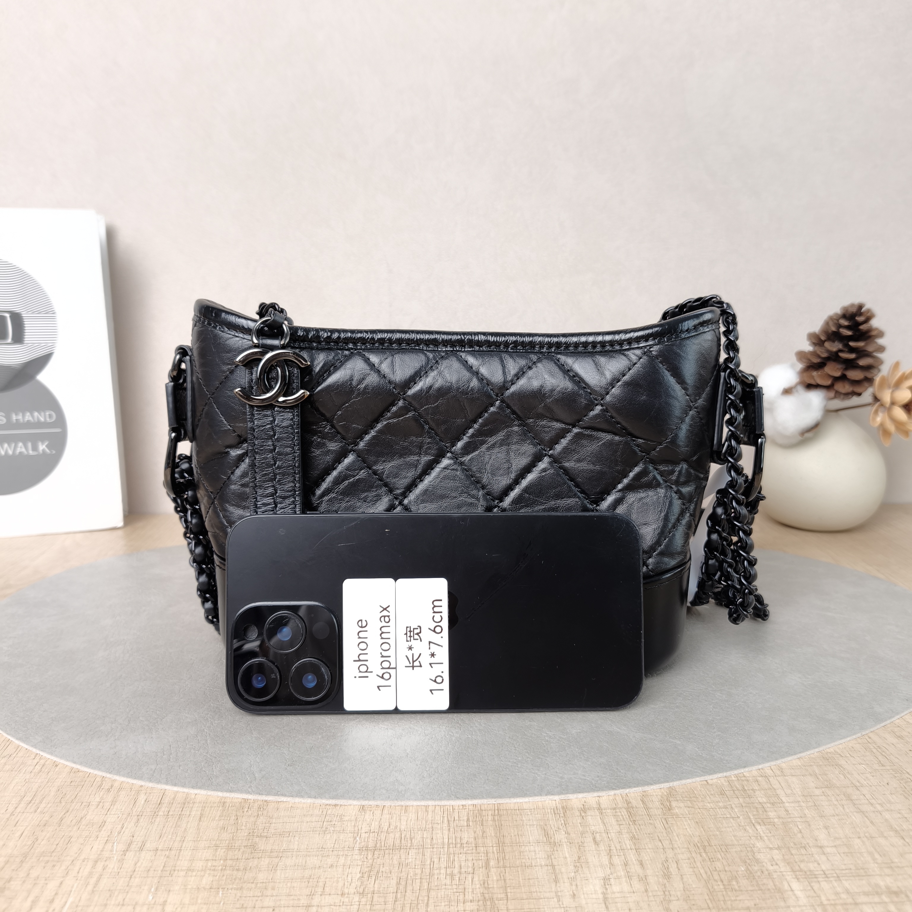 Chanel Crossbody Bag Gabrielle Gabrielle Bagsoblack Black Calfskin Small20 × 8 × 15 cm — cover view 3 of 5