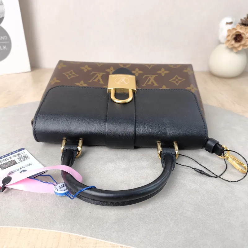 Louis Vuitton Crossbody Bag Locky BB Black PVC BB 20 × 7.5 × 16 cm — detail view 8 of 14