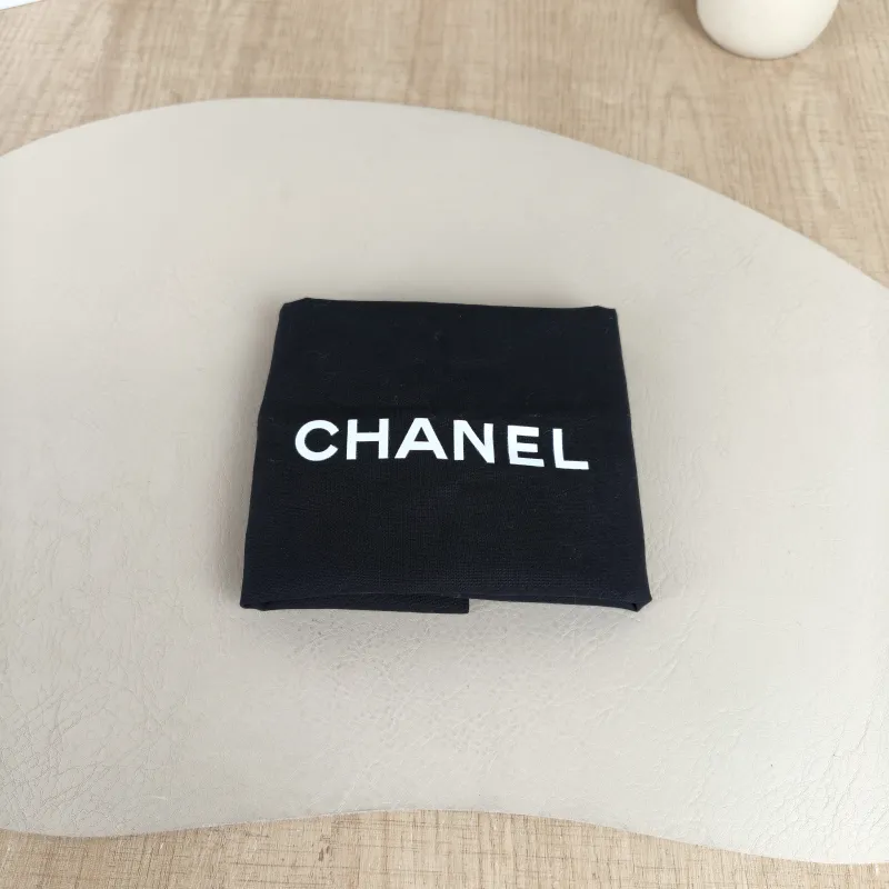 Chanel Crossbody Bag2.55 woc Black Edition Calfskin One Size19.2 × 3.5 × 12.3 cm — detail view 2 of 17