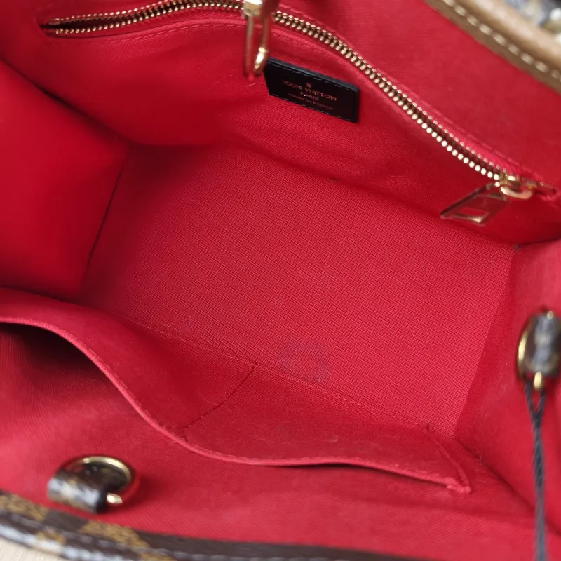Louis Vuitton Shoulder Bag Onthego Monogram PVC Small 25 × 11.5 × 19 cm — detail view 2 of 14