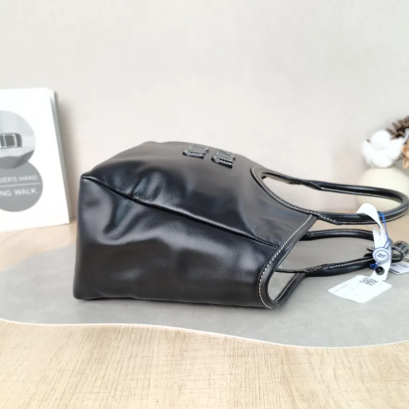 Miumiu Shoulder Bag IVY Tote Shopping Tote Black CC alfskin Small 22 × 12 × 23.5 cm — detail view 10 of 10