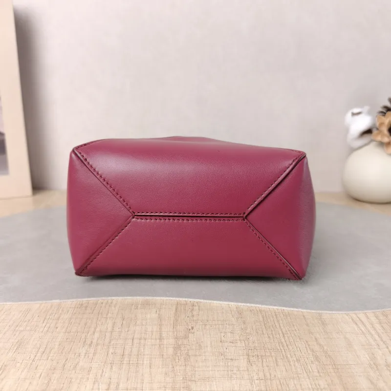 LOEWE Crossbody Bag Puzzle Fold Shopping Tote Red Calfskin Mini 16.5 × 9.5 × 20 cm — cover view 4 of 5