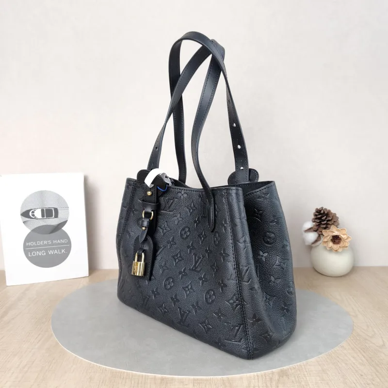Louis Vuitton Shoulder Bag All In One Black Calfskin Small40 × 15 × 22 cm — cover view 6 of 6