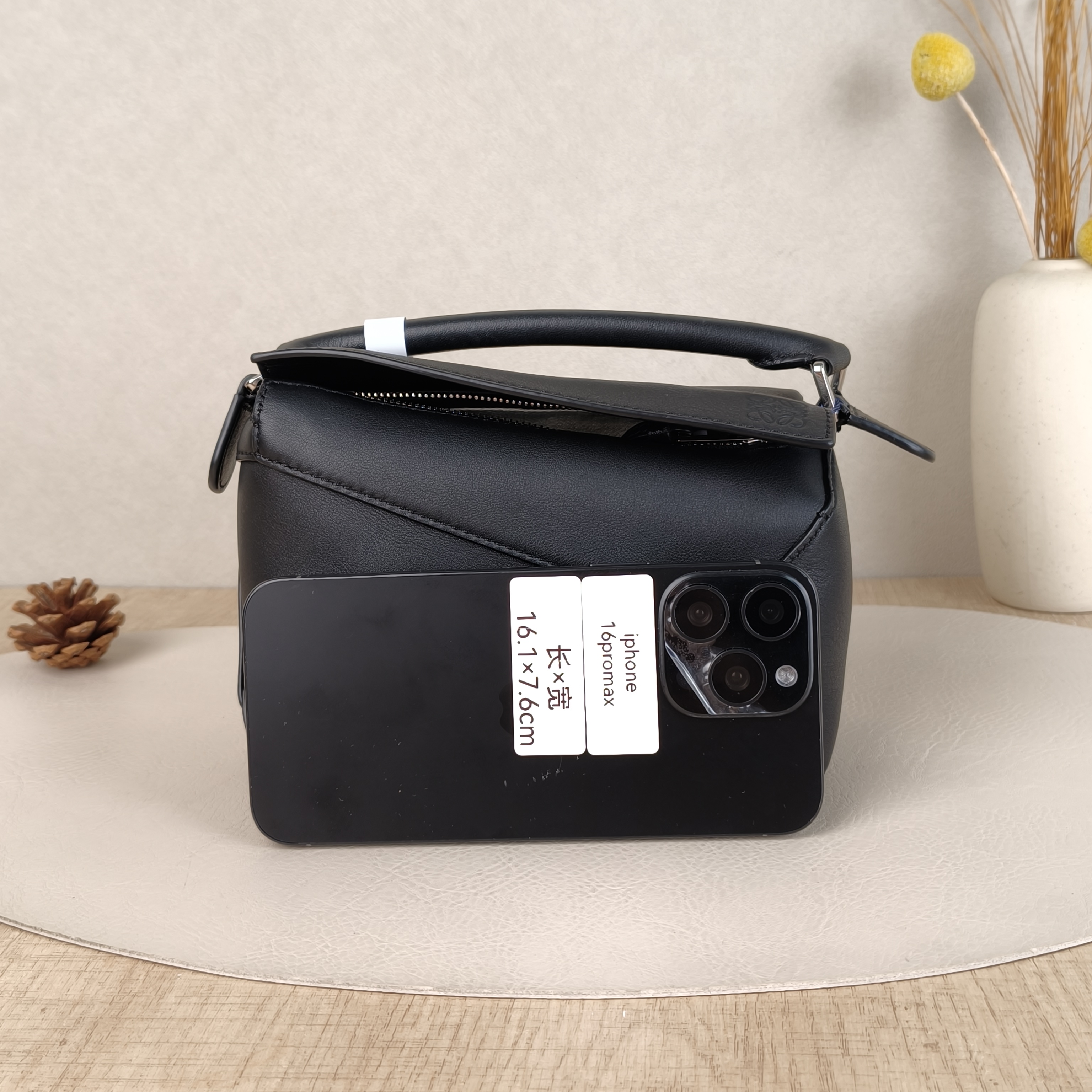 LOEWE Crossbody Bag Puzzle Black CC alfskinmini18 × 8 × 12.5 cm — cover view 4 of 5
