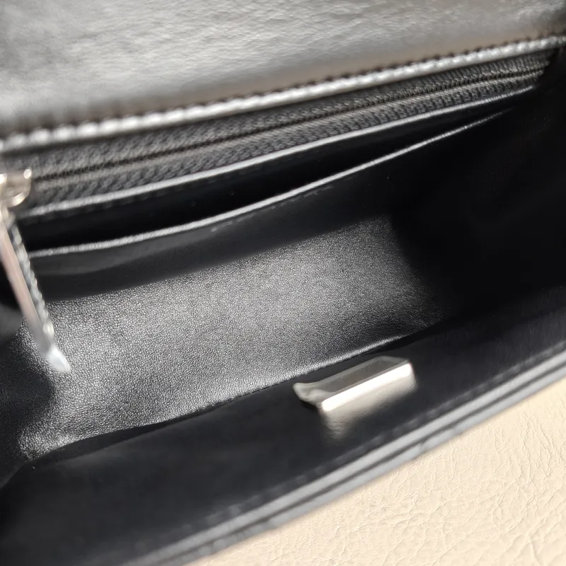 Chanel Crossbody Bag Classic Flap Mini CF Mini Black Lambskin17 × 8 × 13.5 cm — detail view 3 of 13
