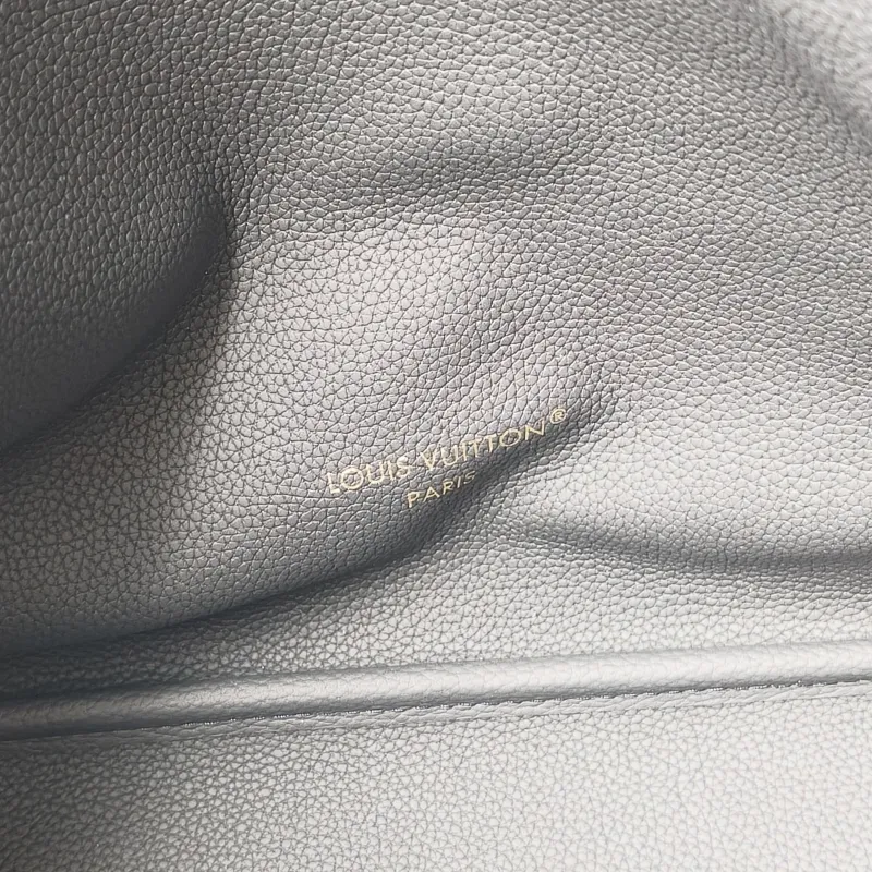Louis Vuitton Shoulder Bag NEVERFULL INSIDE OUT Black PVC · Calfskin Medium 31 × 14 × 28 cm — detail view 2 of 11