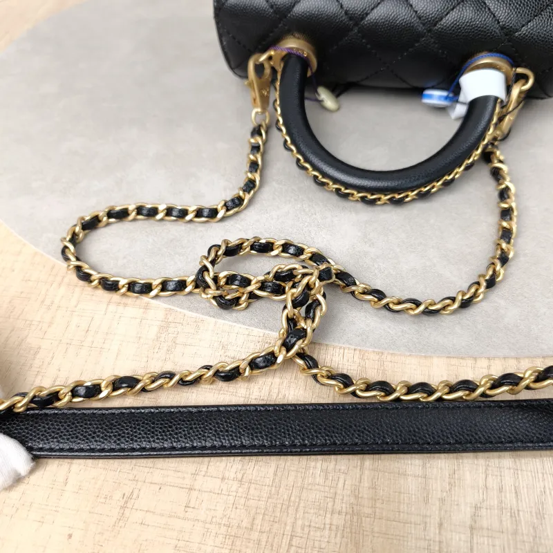 Chanel Crossbody Bag Edition coco handle Black Grained Calfskinmini19 × 9 × 13 cm — detail view 9 of 18