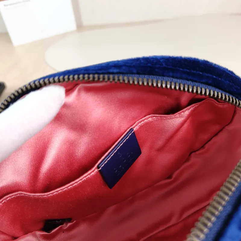 GUCCI Belt Bag GG Marmont Marmont Belt Bag Blue Velvet 19 × 5 × 11.5 cm — detail view 7 of 10
