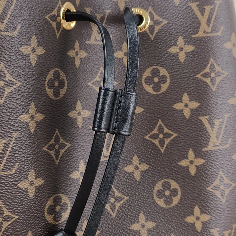 Louis Vuitton Shoulder Bag NÉONOÉ Bucket Bag Black PVC Medium 26 × 17.5 × 26 cm — detail view 1 of 9