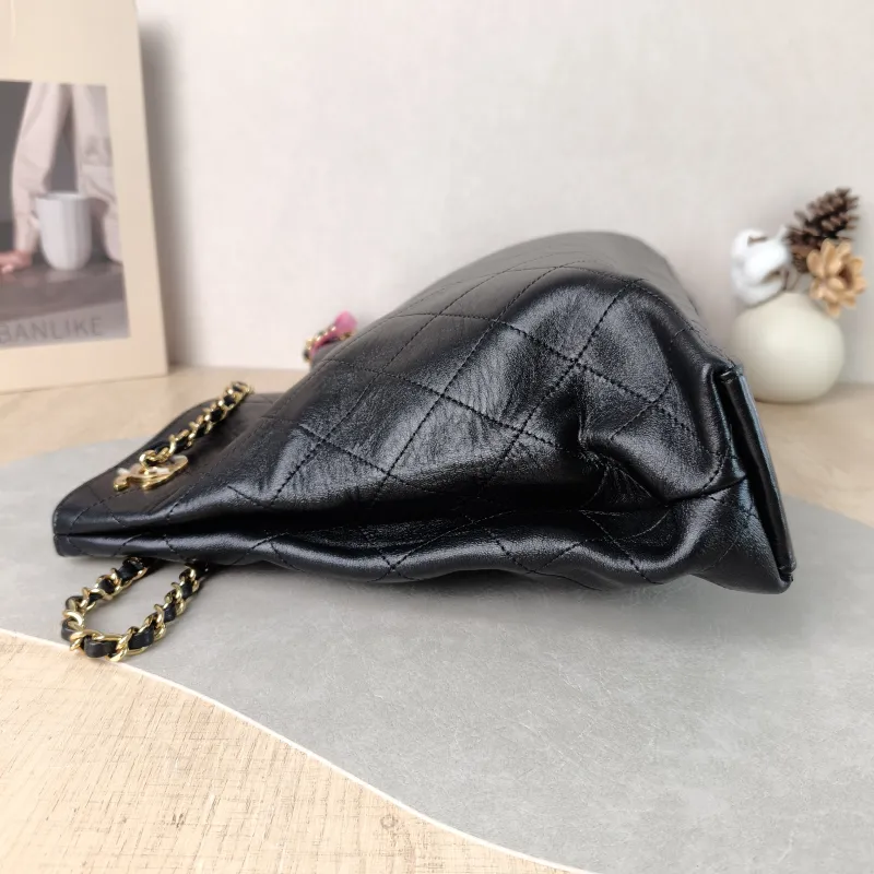 Chanel Shoulder Bag tote Black Lambskin One Size 41 × 9 × 27 cm — detail view 10 of 12