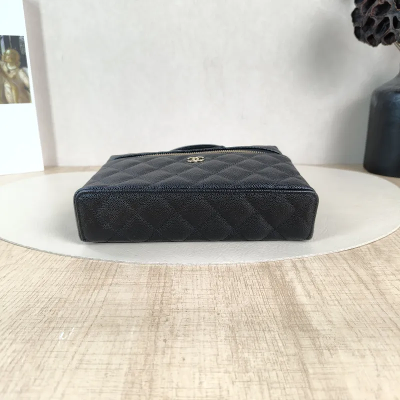 Chanel Crossbody Baglp Box Bag Top Handle Crossbody Bag Black Grained Calfskin One Size19.5 × 5 × 17 cm — cover view 6 of 6
