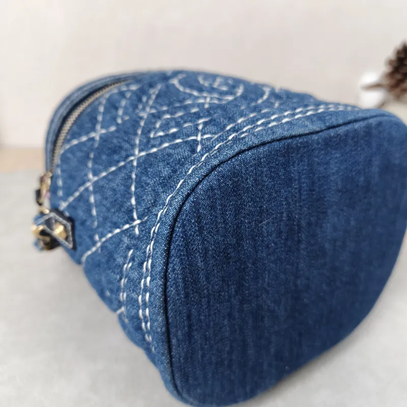 Chanel Top Handle Crossbody Bag Blue One Size17 × 13 × 18 cm — detail view 8 of 20