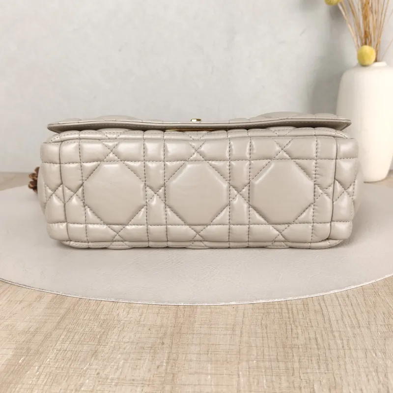 DIOR Crossbody Bag Caro Chain Bag Beige Calfskin Medium 25.5 × 9 × 15.5 cm — cover view 5 of 5