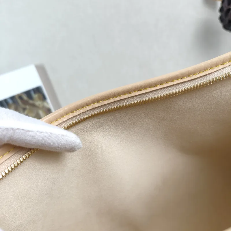 Louis Vuitton Shoulder Bag Carryall East West Multicolore PVC One Size 36 × 10 × 19 cm — detail view 9 of 13