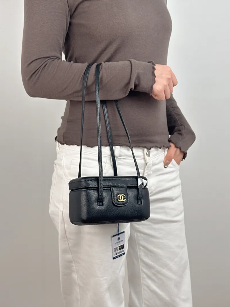Chanel Shoulder Bag 26s preppy Shoulder Bag Black Grained Calfskin One Size 17 × 8 × 9.5 cm — on-model view 1 of 2