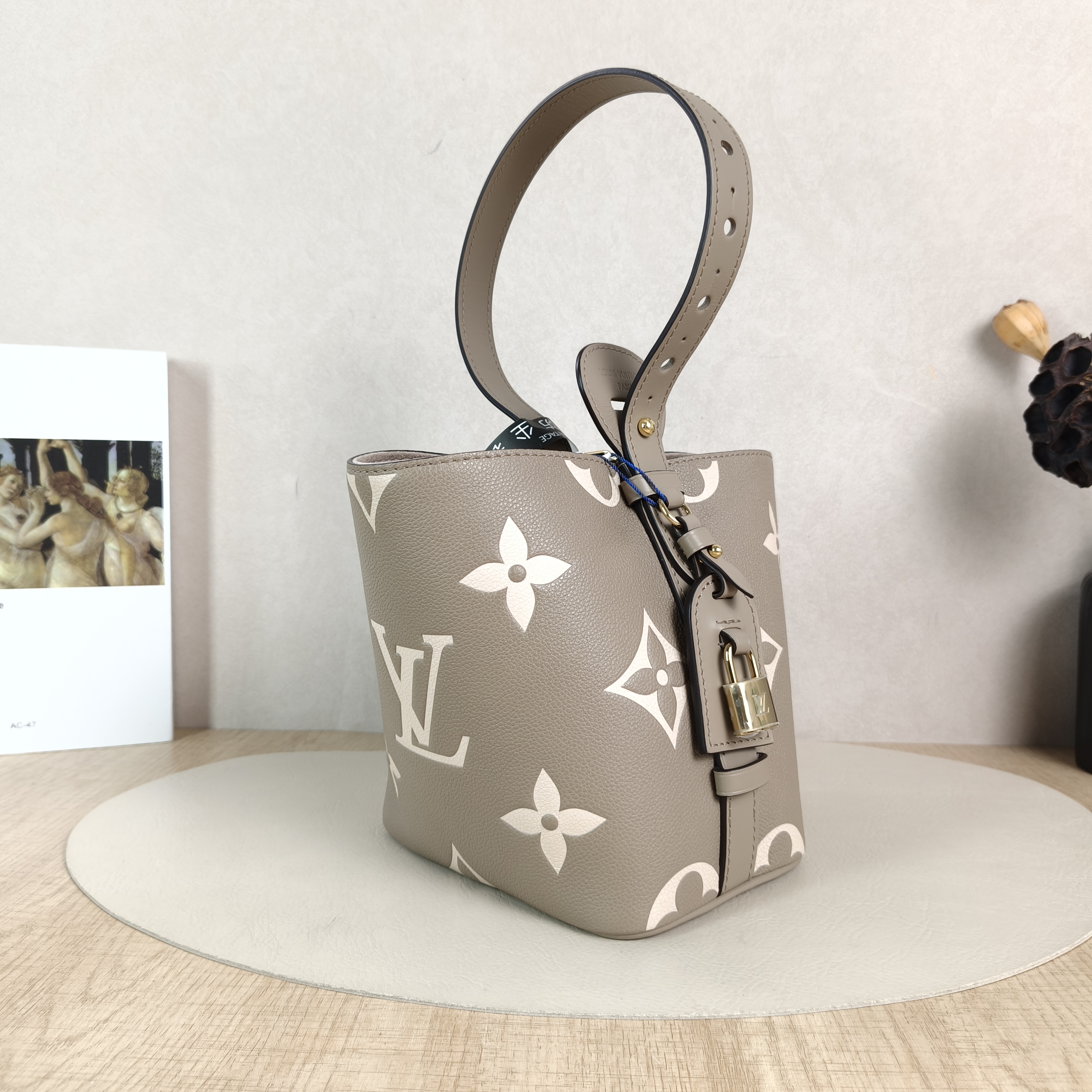 Louis Vuitton Top Handle Bag ALL IN BB · White Empreinte Embossed Calfskin BB16 × 12 × 18 cm — cover view 5 of 6