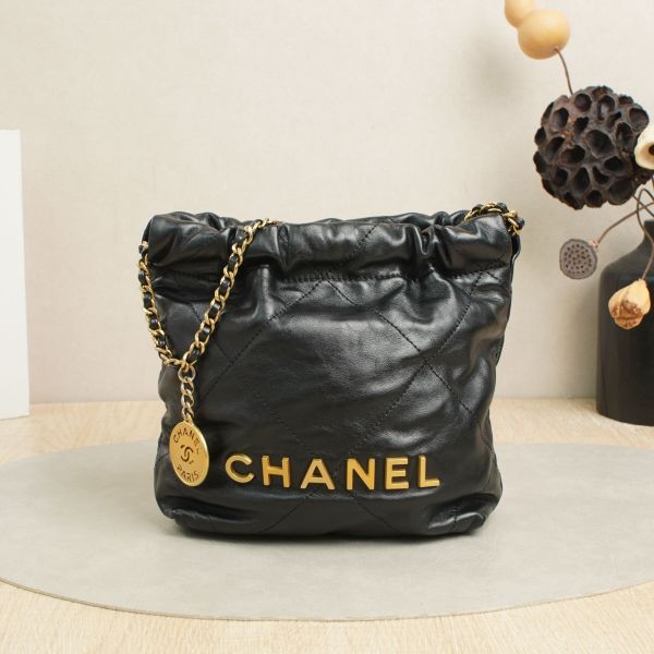 Chanel 22bagmini Black with Gold-Tone Hardware Calfskin Microchip Edition · Dust Bag · 20 × 6 × 19 cm