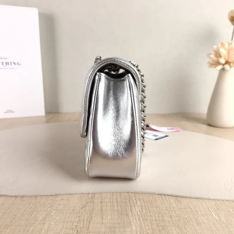 Chanel Crossbody Bag Crossbody Bag Silver Calfskin One Size 23 × 5.5 × 14 cm — detail view 6 of 11