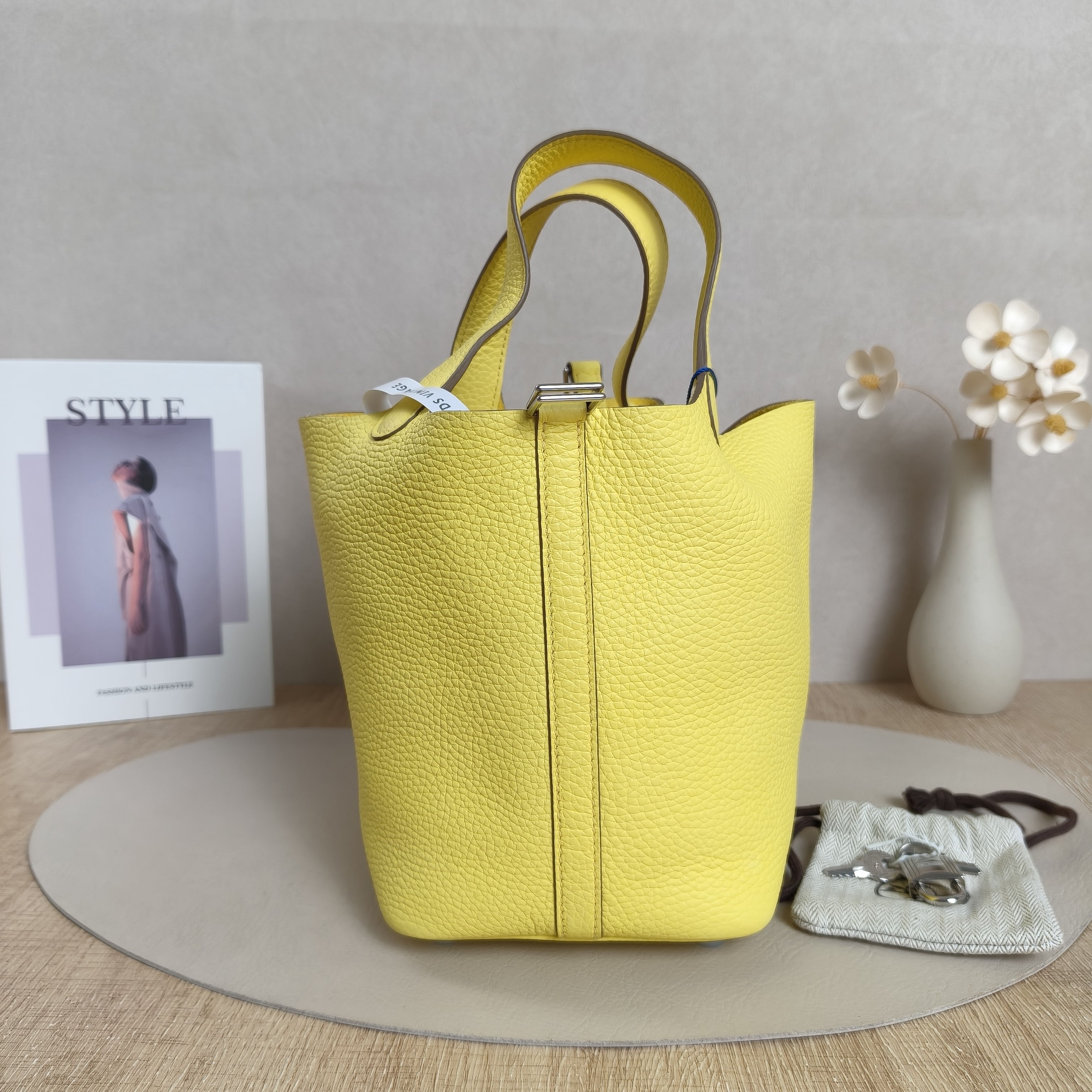 Hermès Top Handle Bag Picotin Lock 18 180Y Taurillon Clemence TC Calfskin Small18 × 13 × 18 cm