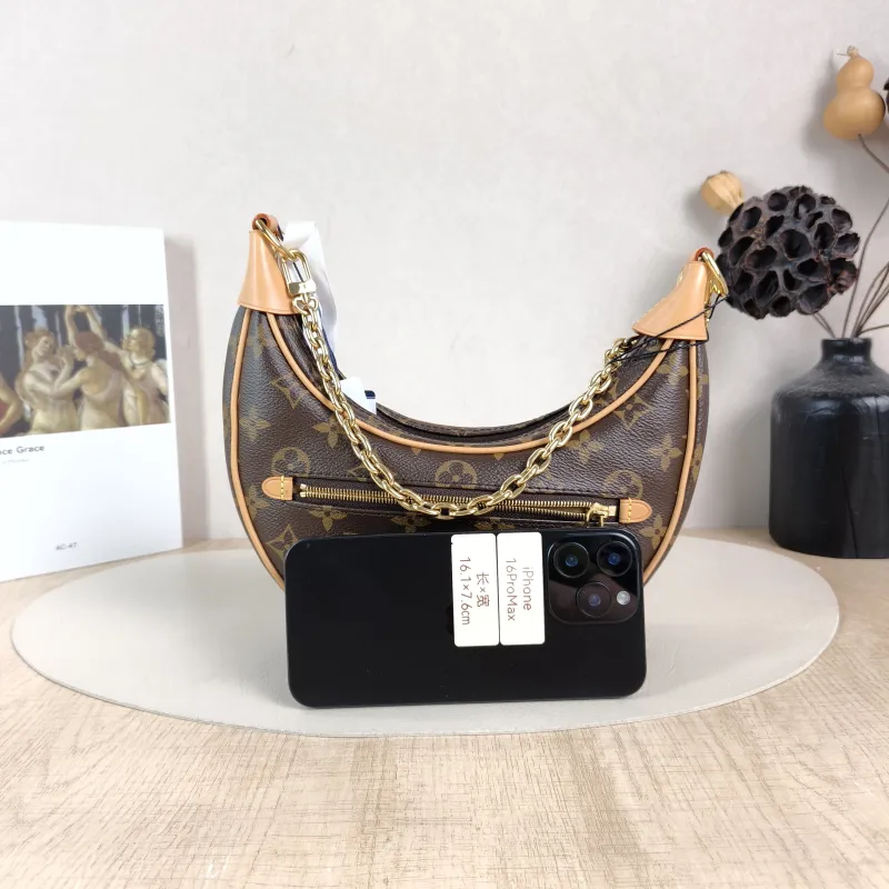Louis Vuitton Crossbody Bag Loop Monogram PVC Small 23 × 6 × 13 cm — cover view 5 of 6