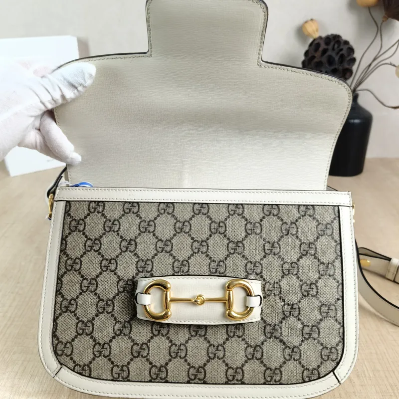GUCCI Crossbody Bag Horsebit 1955 Horsebit Medium White PVC Medium25 × 8 × 18 cm — detail view 5 of 13