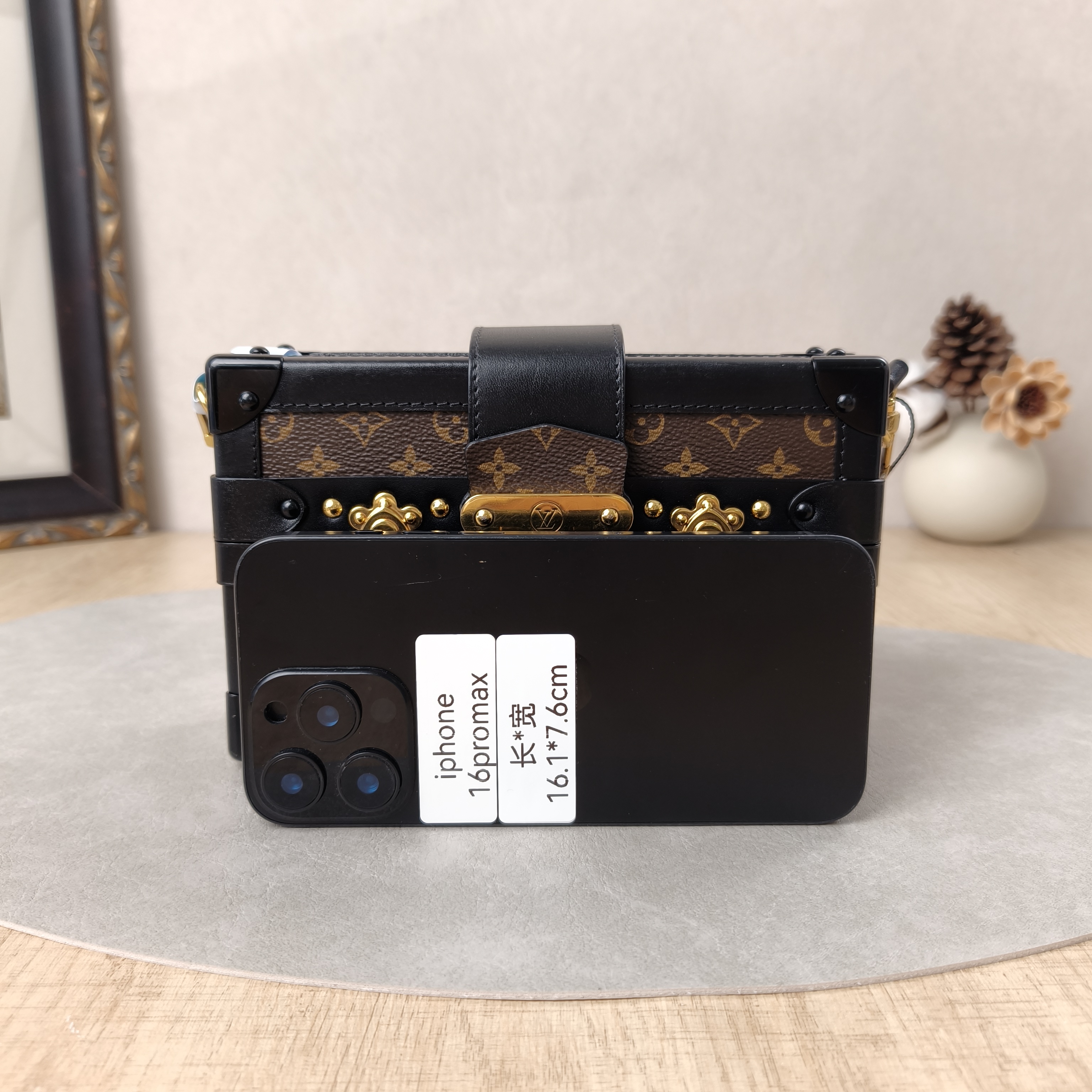 Louis Vuitton Crossbody Bag PETITE MALLE Box Edition Monogram PV Cmini18.5 × 4.5 × 12 cm — cover view 3 of 8