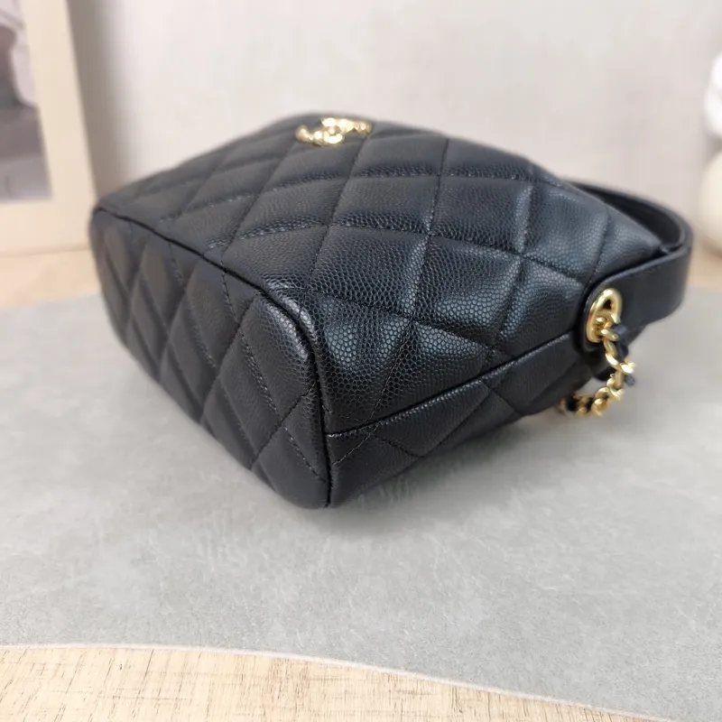 Chanel Crossbody Bag Crossbody Bag Black Calfskin One Size 21.5 × 7.5 × 19 cm — detail view 15 of 15