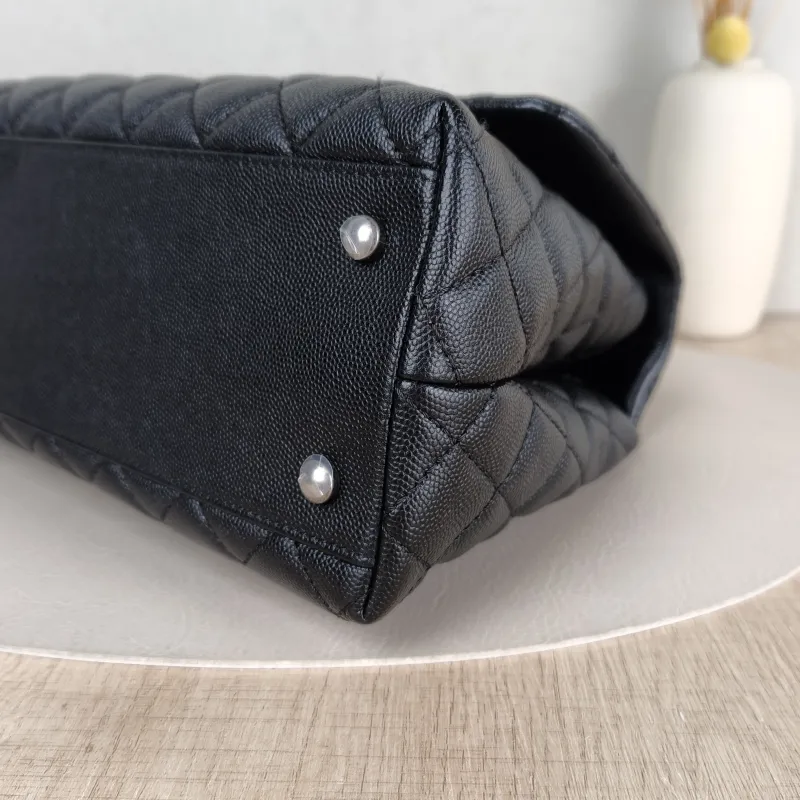 Chanel Top Handle Bag Coco Handle​ Black Grained Calfskin Medium 29 × 12 × 18 cm 23 — detail view 8 of 14