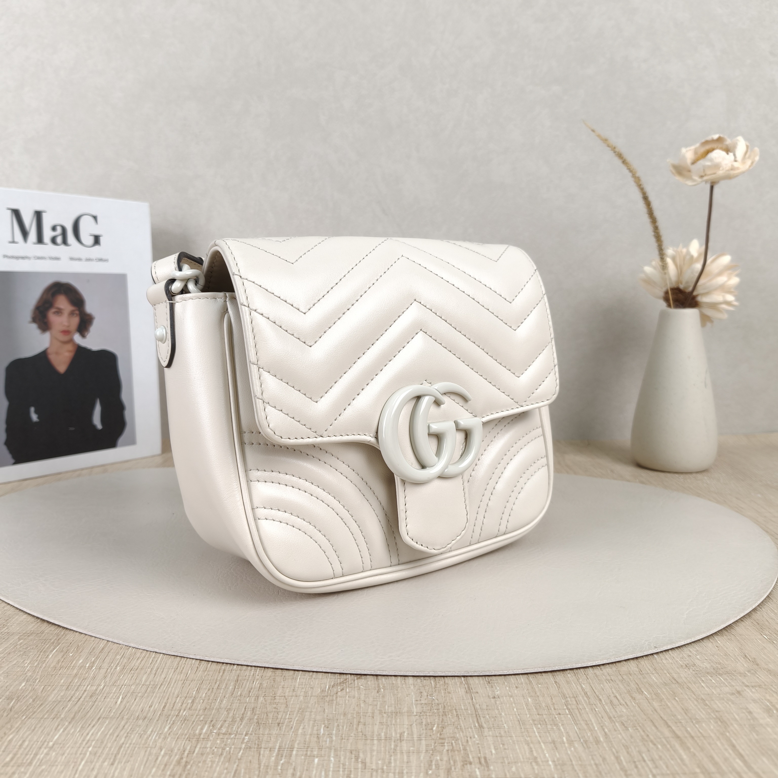GUCCI Crossbody Bag GG Marmont Marmont White Calfskin18 × 8 × 15 cm — cover view 4 of 8