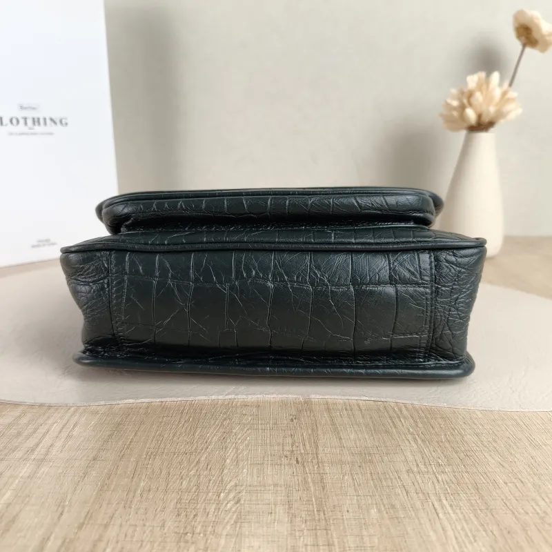 SAINT LAURENT Crossbody Bag Niki Green D Waxed Leather Small21 × 7.5 × 16 cm — cover view 2 of 5