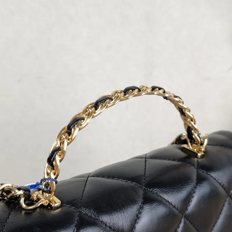Chanel Crossbody Bag 23a Black SL ambskin Medium 25 × 10 × 16 cm — detail view 13 of 14