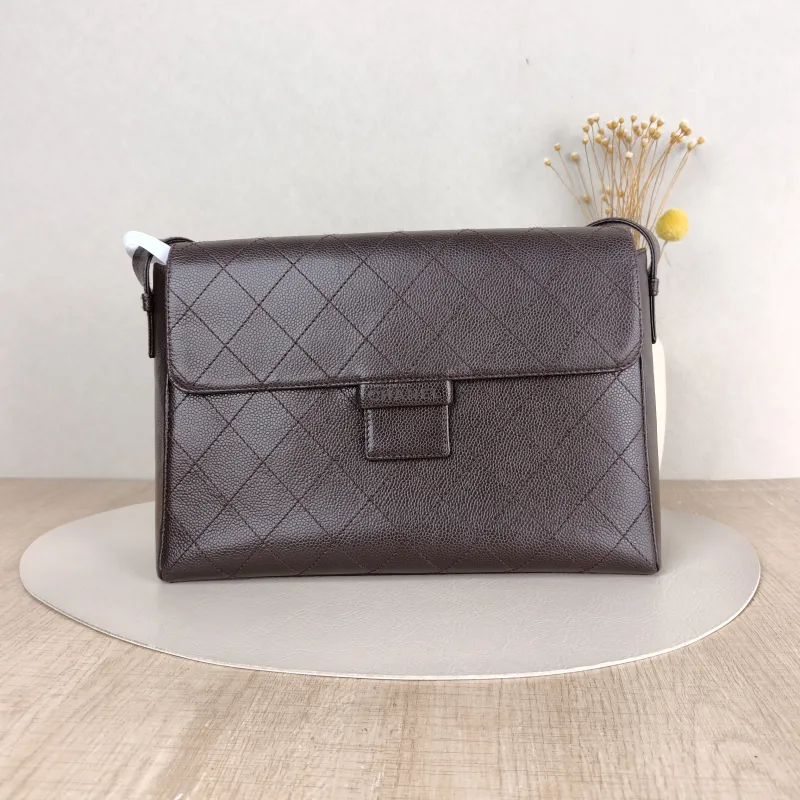 Chanel Shoulder Bag Brown Grained Calfskin One Size30 × 10 × 22 cm