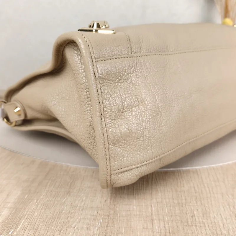 BALENCIAGA Shoulder Bag Classic City Calfskin Medium 37 × 15 × 23.5 cm — detail view 5 of 11