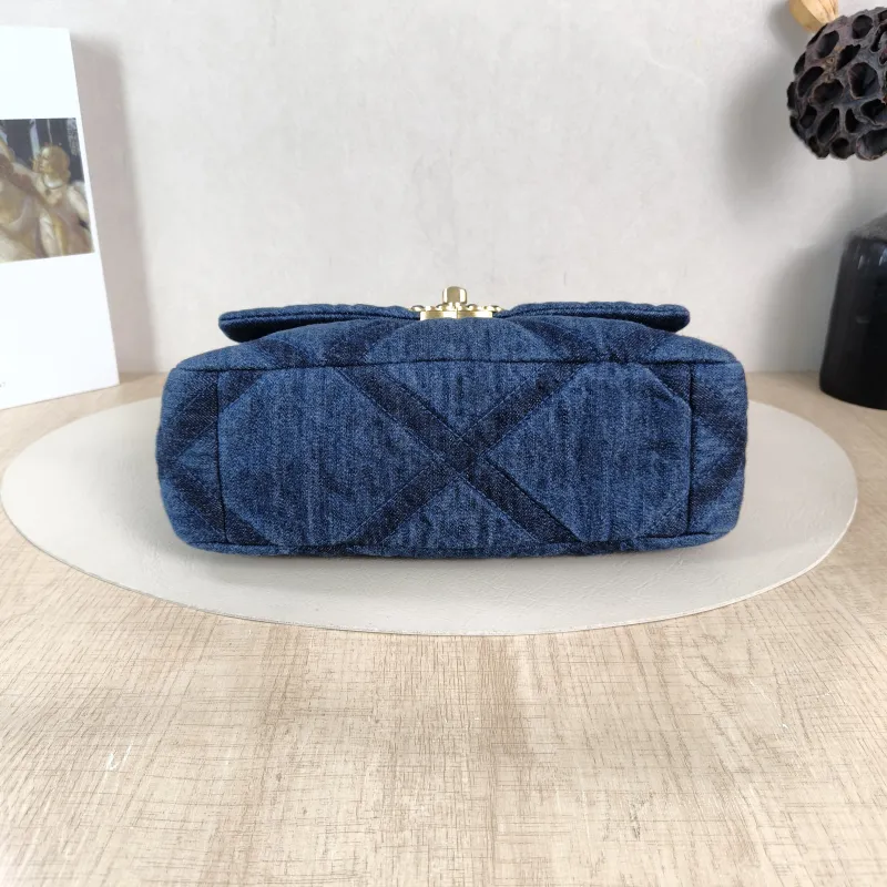 Chanel Crossbody Bag 19Bag Navy Small 26 × 9 × 16 cm — cover view 2 of 6