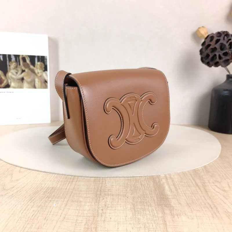 CELINE Crossbody Bag FOLCO TRIOMPHE Caramel Calfskin One Size 18.5 × 7 × 15 cm — cover view 5 of 5