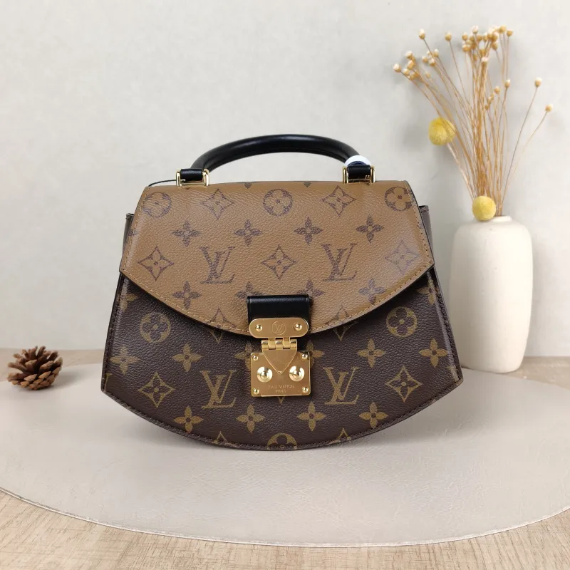 Louis Vuitton Crossbody Bag Tilsitt Monogram PVC Medium 24 × 7 × 18 cm