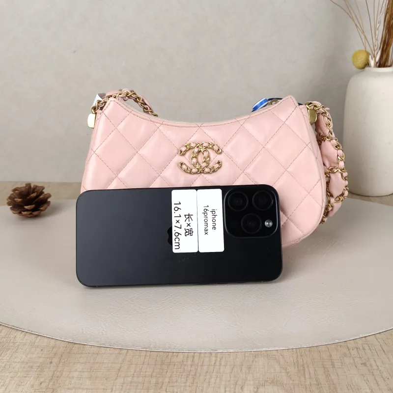 Chanel Shoulder Bag 23k hobo 19 Pink Lambskin 20 × 4.5 × 13 cm — cover view 4 of 5